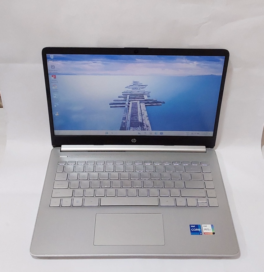Hp Pavilion 14-dq4045cl | Core i7(11th Gen)