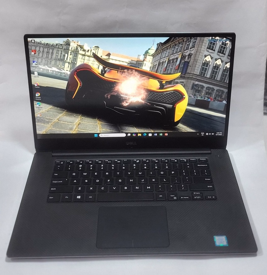 Dell Precision 15 (5530) | i7(8th Gen) | 4GB Nvidia