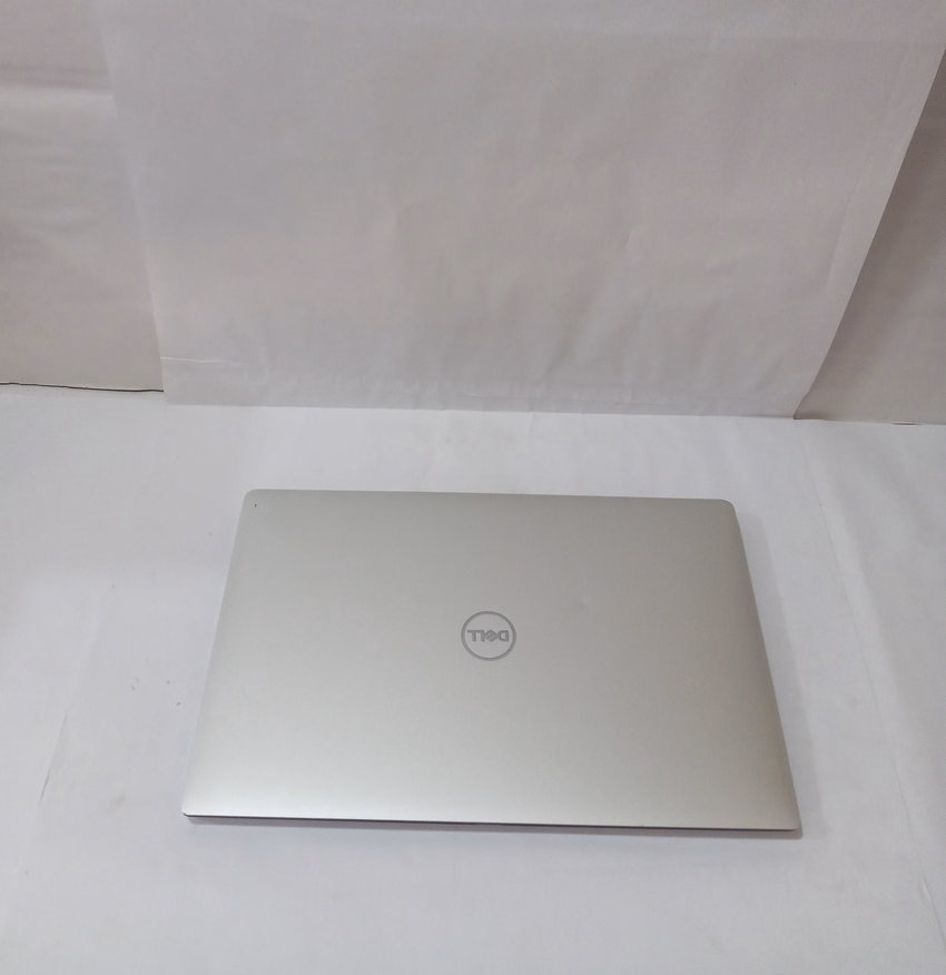 Dell XPS 13-9360 | Core i7(7th Gen) - Image 4